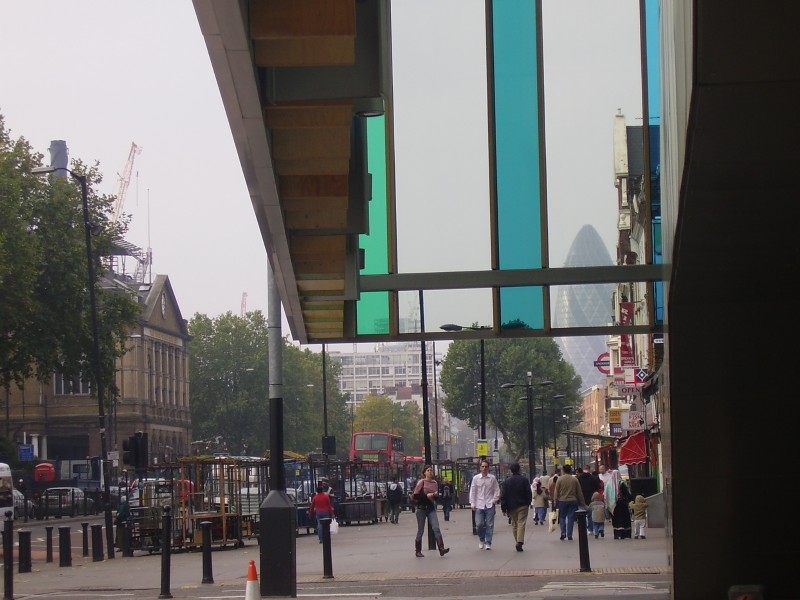 Foto 2 - Whitechapel Idea store: la collocazione urbanistica